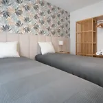 Weissa 7 3* Kraków